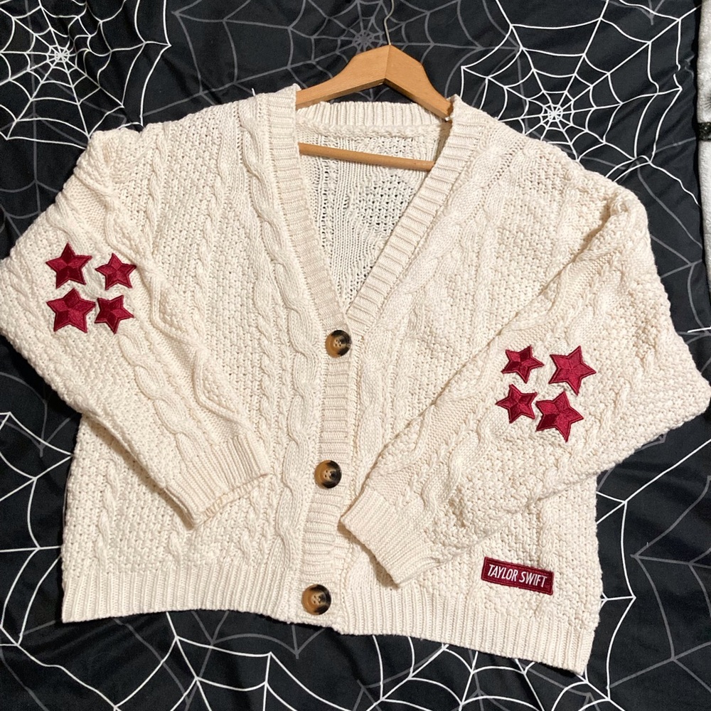 Taylor Swift RED cardigan